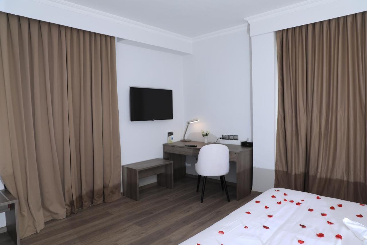Th Bonroyal Hotel Adis Abeba Exterior foto