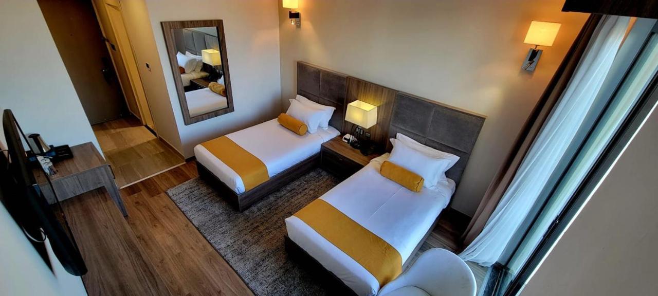 Th Bonroyal Hotel Adis Abeba Exterior foto