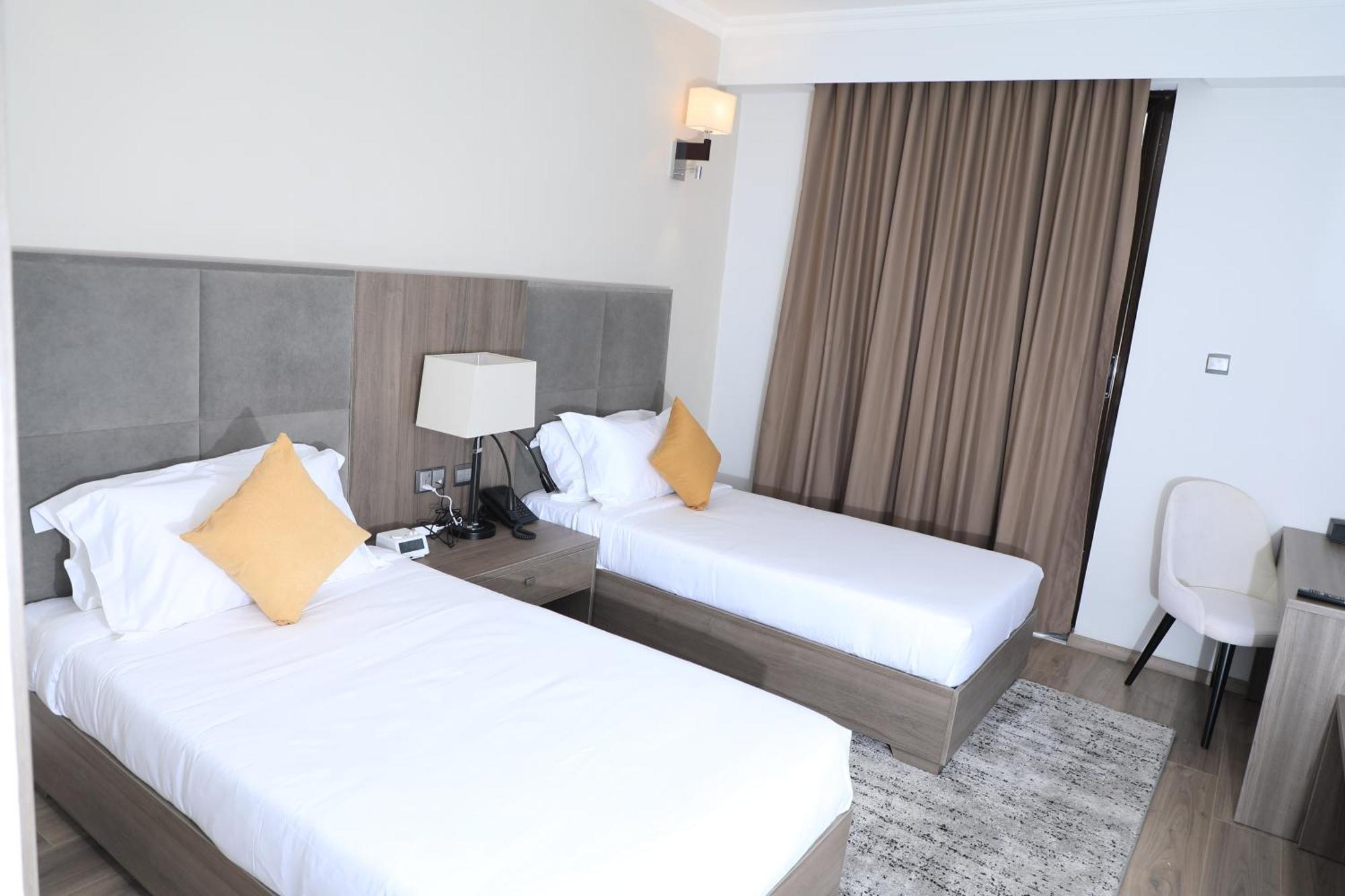Th Bonroyal Hotel Adis Abeba Exterior foto